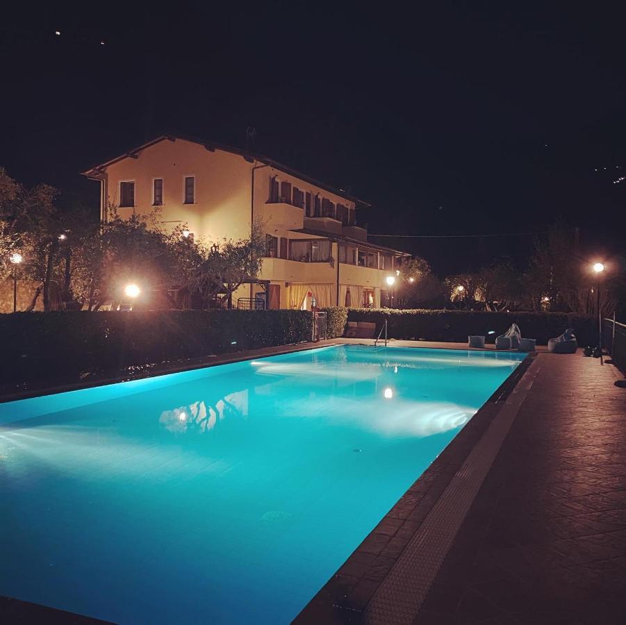 Sotto Il Cielo Di Toscana Appartamenti In Tenuta Only Adults No Pet Камайоре Экстерьер фото